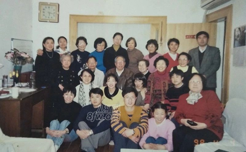 与王老师聚会点信徒合影