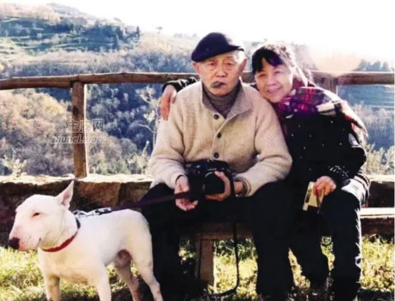 黄永玉、张梅溪